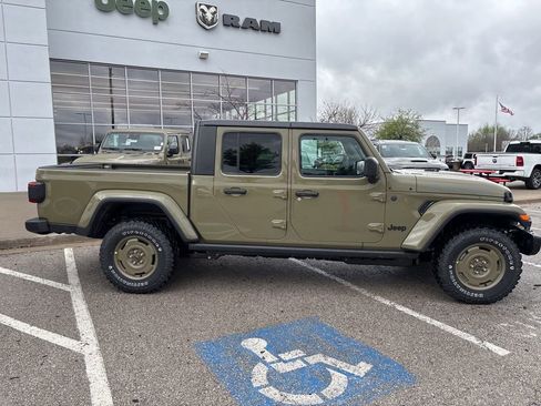 New 2026 Jeep Gladiator Sport image 34