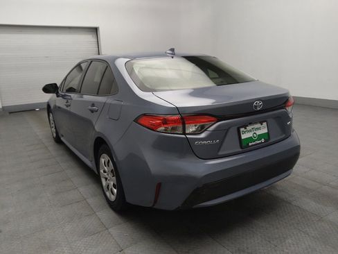 Used 2020 Toyota Corolla LE FWD image 5