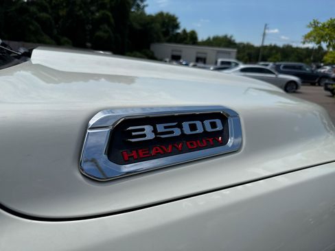 Used 2019 RAM 3500 Laramie AWD/4WD image 3