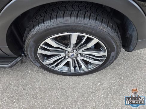 Used 2018 Ford Explorer Platinum AWD/4WD image 13