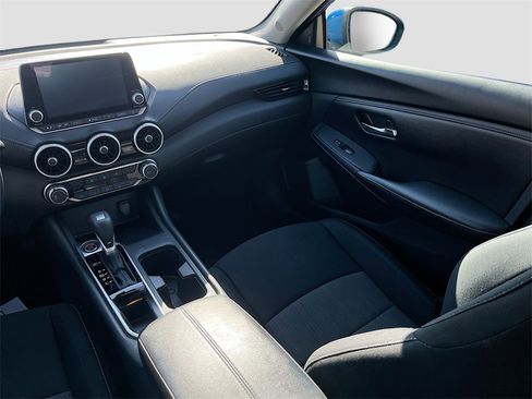Used 2023 Nissan Sentra SV image 22