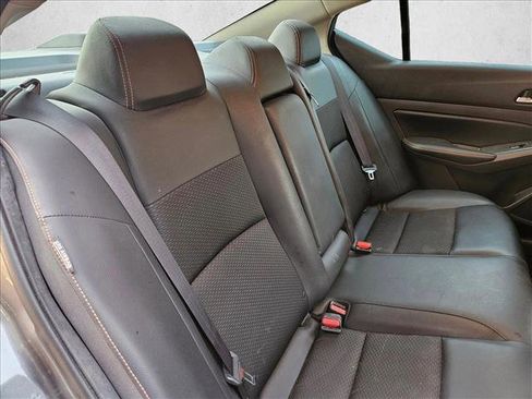 Used 2019 Nissan Altima 2.5 SR image 18