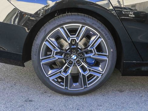 Used 2026 BMW 530i w/ M Sport Package RWD image 8