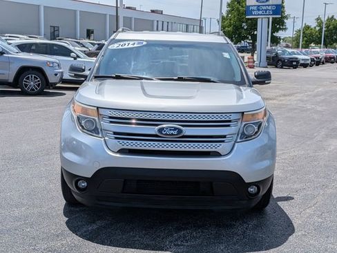 Used 2014 Ford Explorer XLT w/ Equipment Group 202A FWD image 3