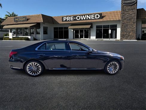 Used 2019 Genesis G90 5.0 Ultimate image 8
