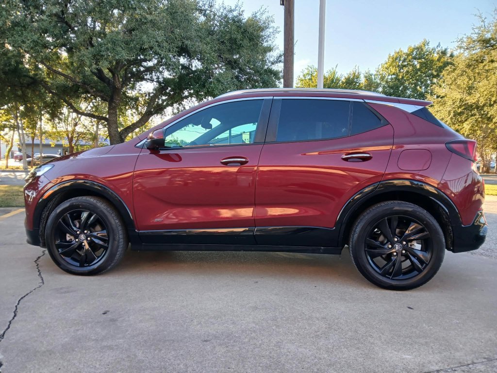Used 2025 Buick Encore GX Sport Touring w/ Advanced Technology Package FWD image 8