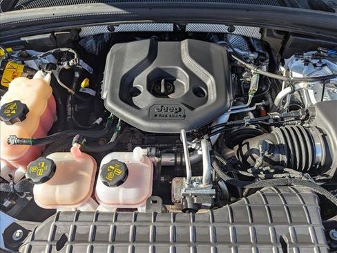 Used 2022 Jeep Grand Cherokee Summit image 23