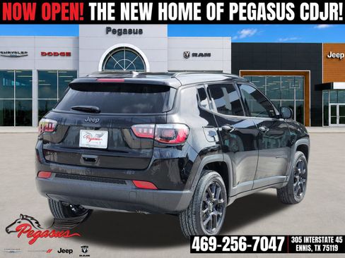 New 2026 Jeep Compass Latitude AWD/4WD image 4