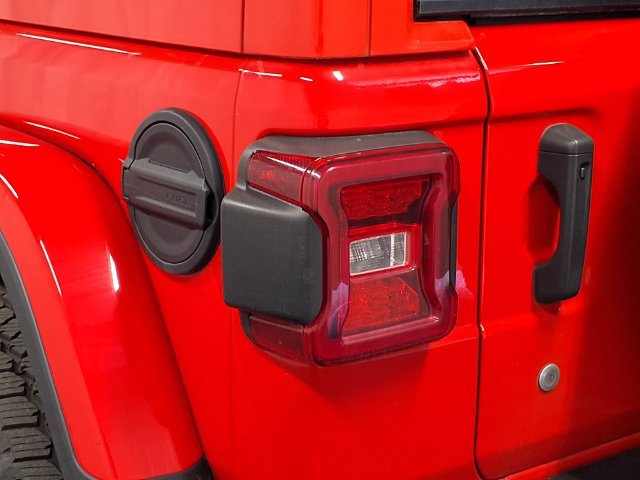 Used 2018 Jeep Wrangler Unlimited Rubicon w/ Dual Top Group AWD/4WD image 8