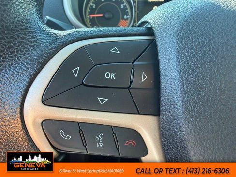Used 2014 Jeep Cherokee Sport AWD/4WD image 17
