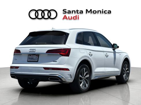 Used 2023 Audi Q5 2.0T Premium Plus w/ Premium Plus Package AWD/4WD image 2