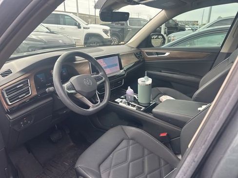 Used 2024 Volkswagen Atlas SE FWD image 5