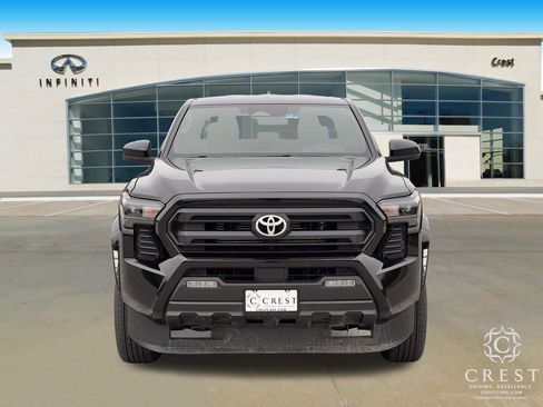 Used 2024 Toyota Tacoma image 9