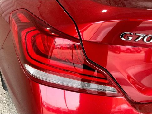 Used 2020 Genesis G70 2.0T w/ Elite Package RWD image 13