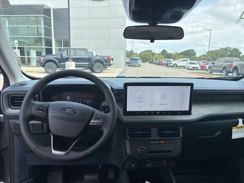 New 2025 Ford Maverick Lobo image 16