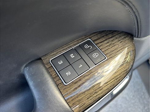 Used 2018 Land Rover Range Rover Sport HSE Dynamic image 24