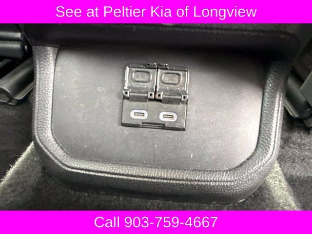 Used 2023 Toyota Highlander LE FWD image 12