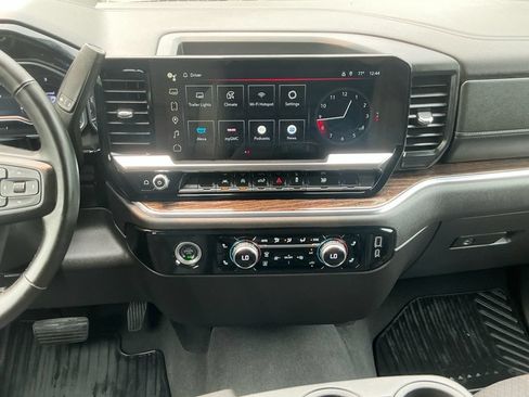 Used 2024 GMC Sierra 1500 Elevation AWD/4WD image 12