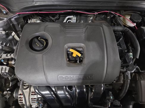 Used 2024 Kia Forte LXS image 32