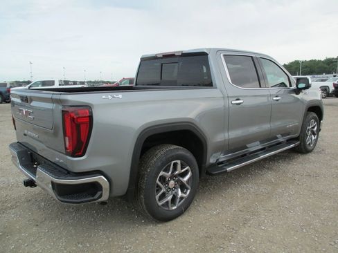 New 2026 GMC Sierra 1500 SLT w/ SLT Premium Plus Package AWD/4WD image 4