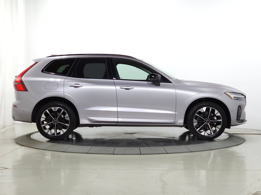 Certified 2026 Volvo XC60 B5 Plus AWD/4WD image 13