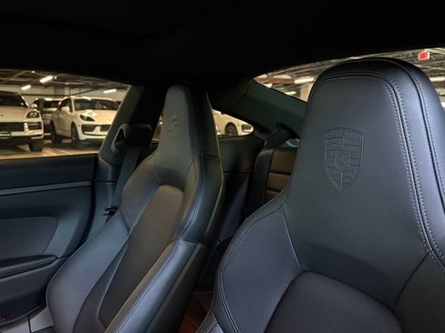 Used 2025 Porsche 911 Carrera RWD image 21