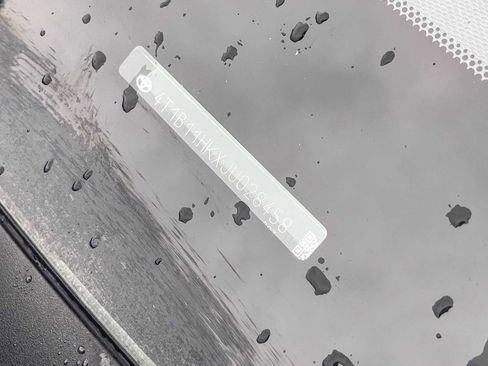 Used 2018 Toyota Camry XLE image 27