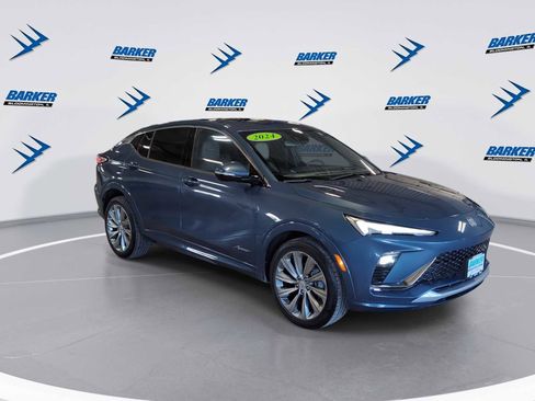 Used 2024 Buick Envista Avenir image 2