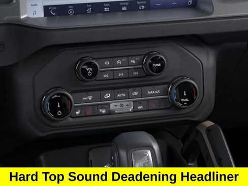 New 2025 Ford Bronco Badlands image 16