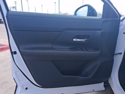 New 2026 Nissan Kicks SV w/ SV Premium Package FWD image 22