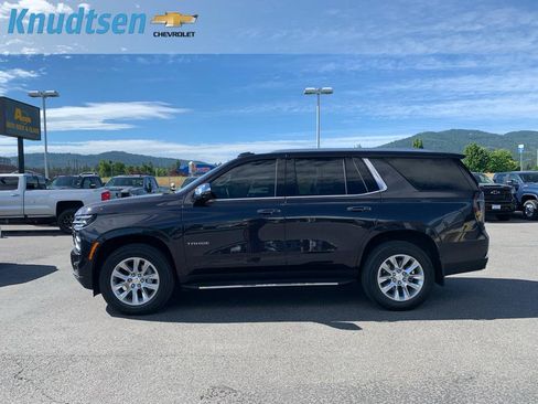 Used 2025 Chevrolet Tahoe Premier AWD/4WD image 4