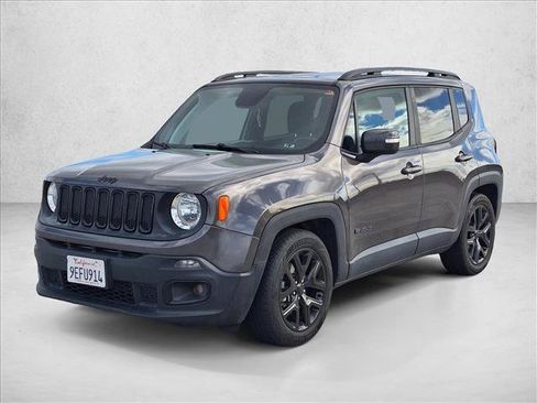 Used 2018 Jeep Renegade Altitude image 24