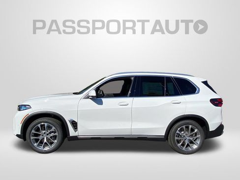 New 2026 BMW X5 xDrive40i w/ Climate Comfort Package AWD/4WD image 2