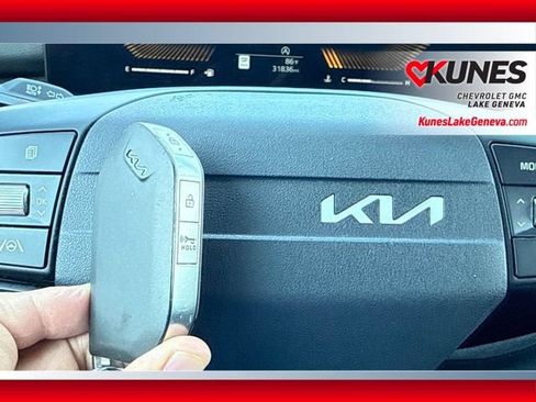 Used 2026 Kia Sportage LX FWD image 25