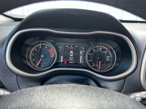 Used 2016 Jeep Cherokee Latitude w/ Cold Weather Group AWD/4WD image 22