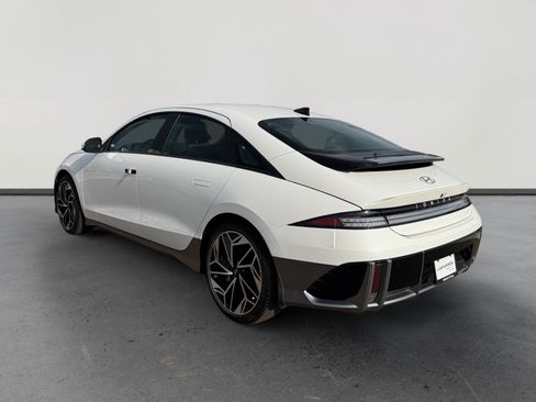 Used 2024 Hyundai Ioniq 6 SEL RWD image 3