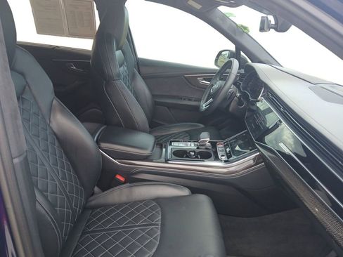Used 2023 Audi SQ7 Prestige w/ Sport Package image 16