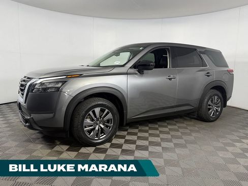 Used 2023 Nissan Pathfinder S FWD image 1