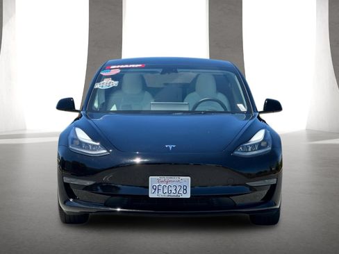 Used 2023 Tesla Model 3 Standard Range RWD image 9
