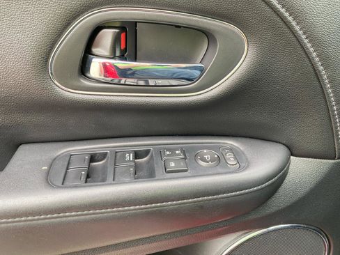Used 2017 Honda HR-V EX-L image 14