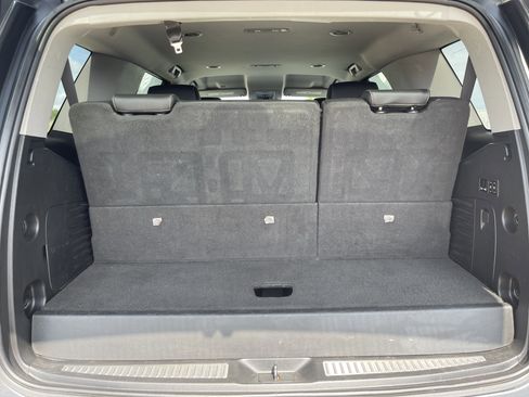 Used 2020 Chevrolet Tahoe Premier RWD image 13