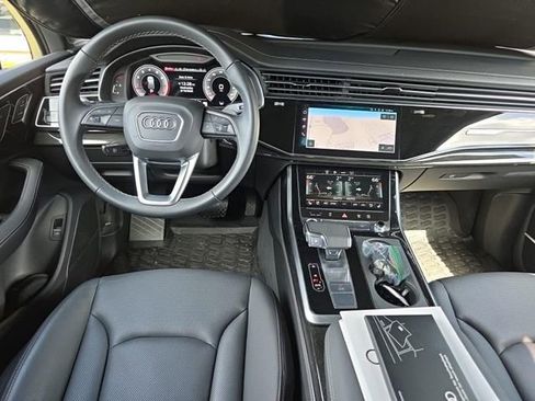 Used 2025 Audi Q7 3.0T Premium Plus w/ Premium Plus Package image 2