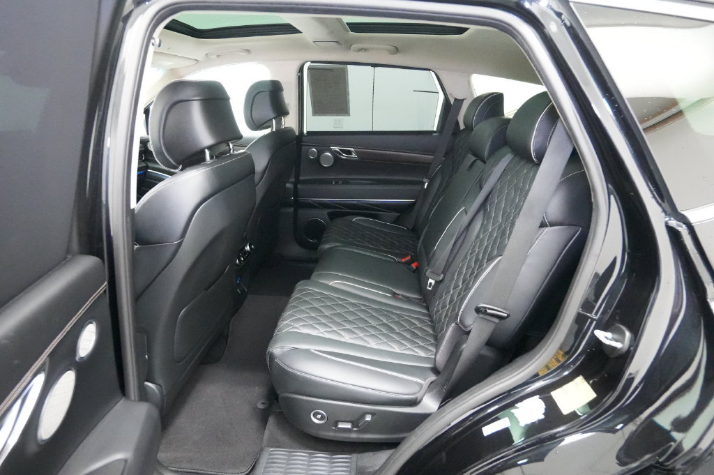 Used 2023 Genesis GV80 3.5T w/ Prestige Package AWD/4WD image 25