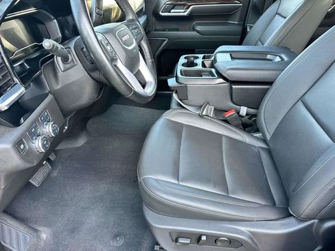 Used 2025 GMC Sierra 1500 SLT AWD/4WD image 6
