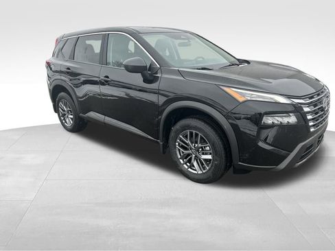 Certified 2024 Nissan Rogue S image 9