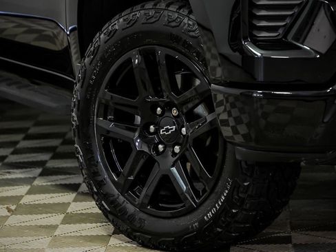 Used 2023 Chevrolet Silverado 1500 LT Trail Boss AWD/4WD image 3