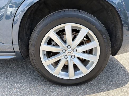 Used 2019 Volvo XC90 T6 Momentum w/ Advanced Package AWD/4WD image 16