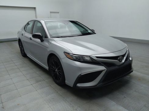 Used 2021 Toyota Camry SE w/ Convenience Package image 13