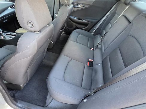 Used 2023 Chevrolet Malibu LT image 9