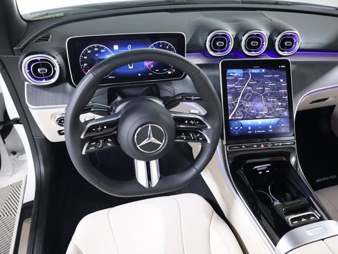 Used 2025 Mercedes-Benz CLE 450 4MATIC Cabriolet image 50